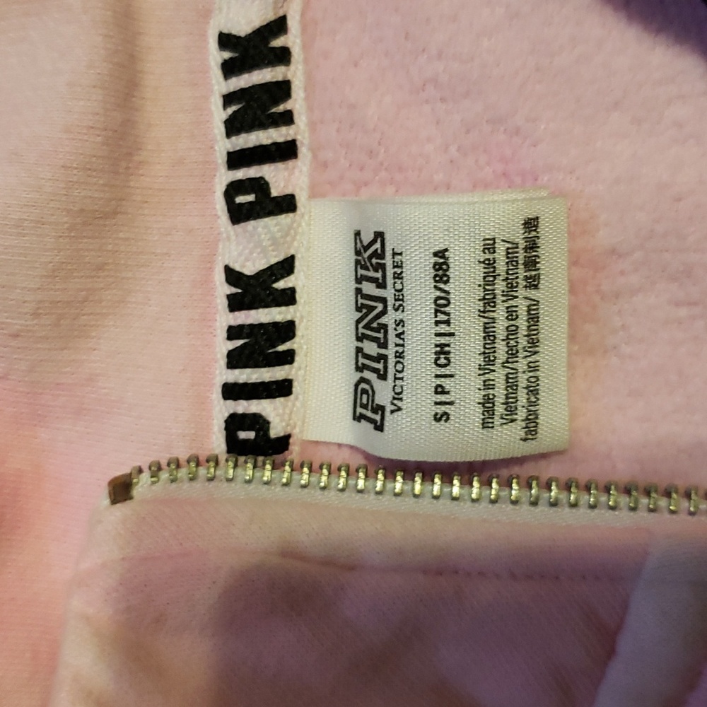 VS Pink Sweatshirt - Picture 2 of 3